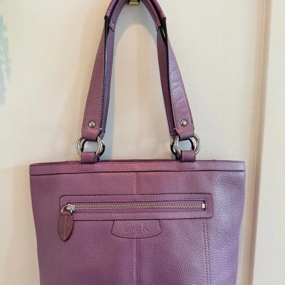 Coach Penelope Lavender Pebbled Leather Medium Women's Shoulder Bag L1063-F14683 - Picture 4 of 16